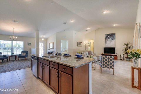 House in Palm Coast, Florida 4 bedrooms, 209.77 sq.m. № 1855875 - photo 23