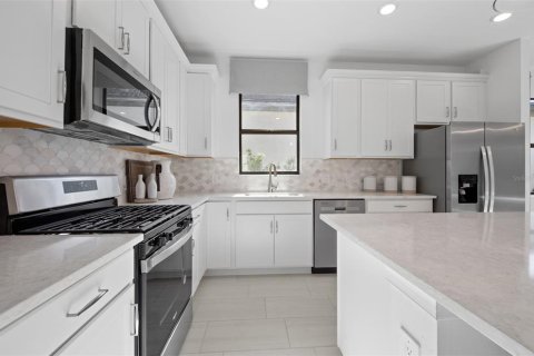 House in Bradenton, Florida 2 bedrooms, 130.53 sq.m. № 1679800 - photo 6