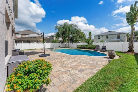 House in Orlando, Florida 5 bedrooms, 319.77 sq.m. № 2400370 - photo 30