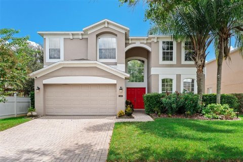 House in Orlando, Florida 5 bedrooms, 319.77 sq.m. № 2400370