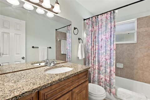 House in Altamonte Springs, Florida 4 bedrooms, 146.41 sq.m. № 2402774 - photo 19