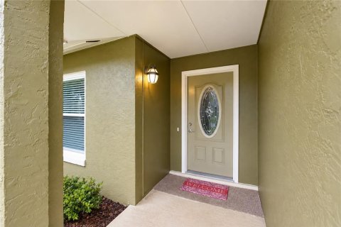 House in Altamonte Springs, Florida 4 bedrooms, 146.41 sq.m. № 2402774 - photo 4