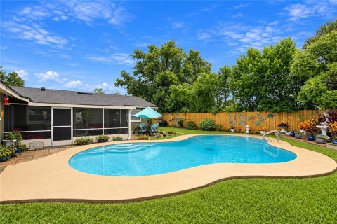 House in Altamonte Springs, Florida 4 bedrooms, 146.41 sq.m. № 2402774 - photo 27