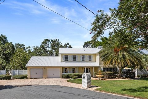 House in Clermont, Florida 4 bedrooms, 242.66 sq.m. № 1795695 - photo 28