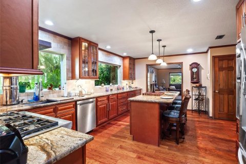 House in Clermont, Florida 4 bedrooms, 242.66 sq.m. № 1795695 - photo 3