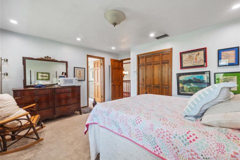 House in Clermont, Florida 4 bedrooms, 242.66 sq.m. № 1795695 - photo 17