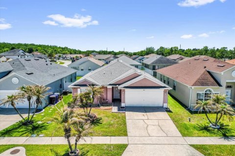 Villa ou maison à vendre à Kissimmee, Floride: 3 chambres, 133.5 m2 № 2231677 - photo 2