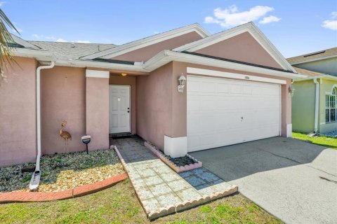 Villa ou maison à vendre à Kissimmee, Floride: 3 chambres, 133.5 m2 № 2231677 - photo 4