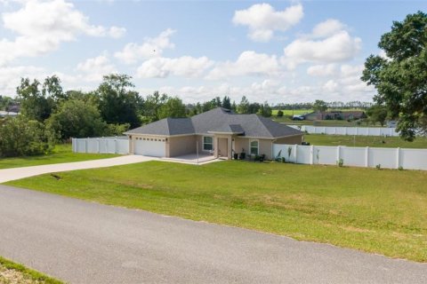House in Ocala, Florida 3 bedrooms, 135.08 sq.m. № 1805694 - photo 4