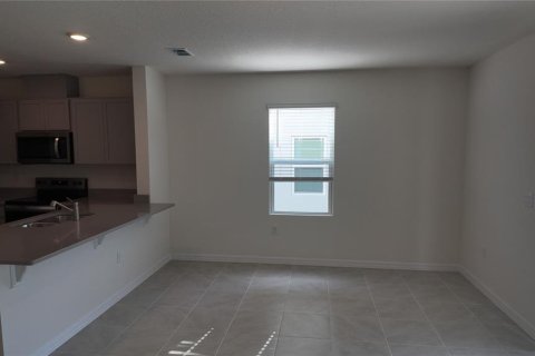 Townhouse in Davenport, Florida 3 bedrooms, 137.22 sq.m. № 1918416 - photo 18