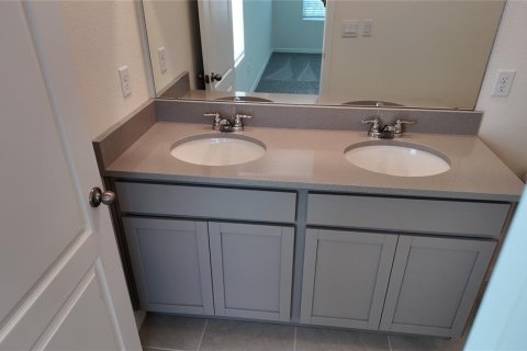Townhouse in Davenport, Florida 3 bedrooms, 137.22 sq.m. № 1918416 - photo 29