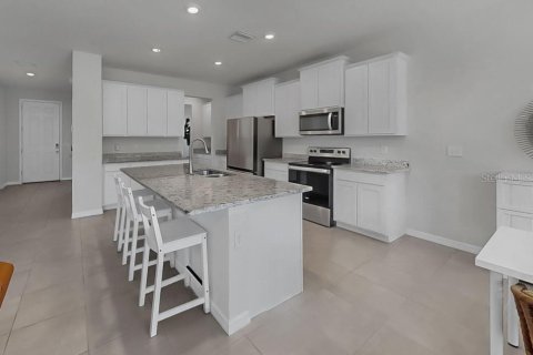 House in Parrish, Florida 5 bedrooms, 273.97 sq.m. № 2097938 - photo 18