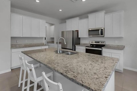 House in Parrish, Florida 5 bedrooms, 273.97 sq.m. № 2097938 - photo 15