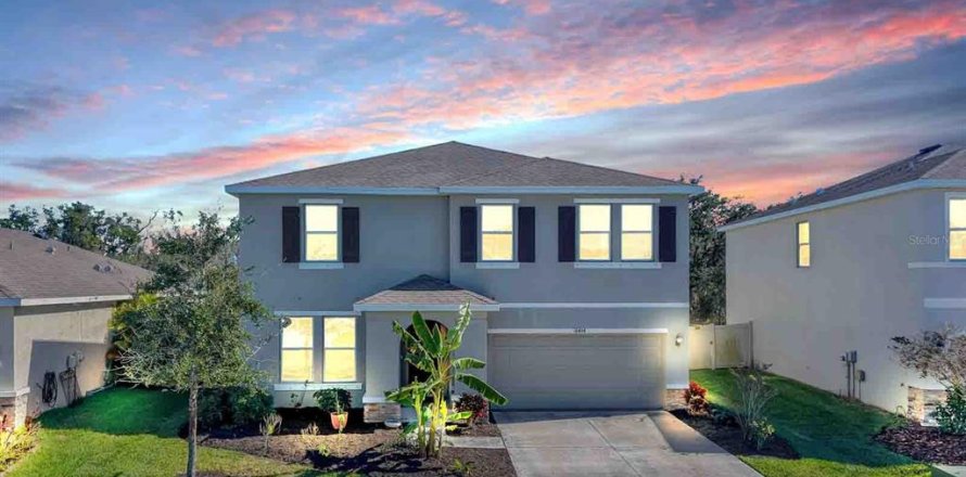 House in Parrish, Florida 5 bedrooms, 273.97 sq.m. № 2097938