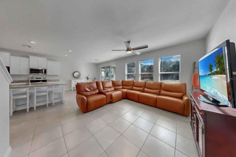 House in Parrish, Florida 5 bedrooms, 273.97 sq.m. № 2097938 - photo 23