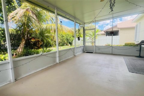 Купить виллу или дом в Лейк-Уорт, Флорида 3 спальни, 178м2, № 2062673 - фото 10