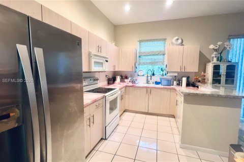 Купить виллу или дом в Лейк-Уорт, Флорида 3 спальни, 178м2, № 2062673 - фото 11