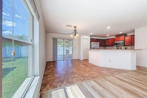 Touwnhouse à vendre à Wesley Chapel, Floride: 3 chambres, 153.29 m2 № 2229989 - photo 12