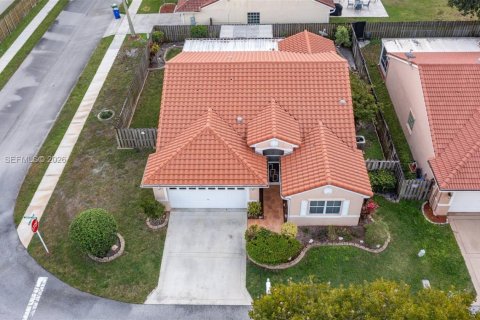 House in Margate, Florida 3 bedrooms, 145.02 sq.m. № 2040281 - photo 28