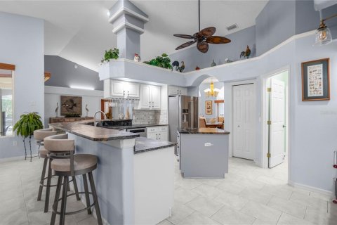 Villa ou maison à vendre à Homosassa, Floride: 3 chambres, 244.05 m2 № 2400988 - photo 13