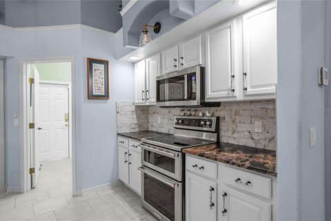 Villa ou maison à vendre à Homosassa, Floride: 3 chambres, 244.05 m2 № 2400988 - photo 12
