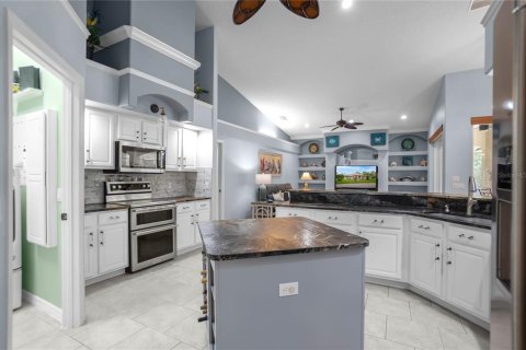 Villa ou maison à vendre à Homosassa, Floride: 3 chambres, 244.05 m2 № 2400988 - photo 10
