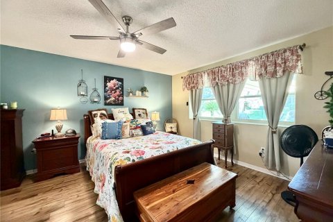 House in Ocala, Florida 3 bedrooms, 145.3 sq.m. № 2196598 - photo 18
