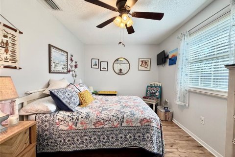 House in Ocala, Florida 3 bedrooms, 145.3 sq.m. № 2196598 - photo 16