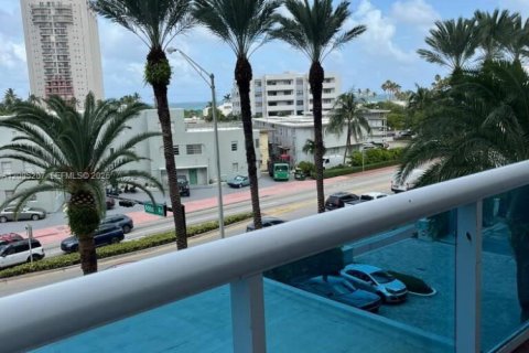 Copropriété à louer à Miami Beach, Floride: 1 chambre, 84.54 m2 № 2384709 - photo 6