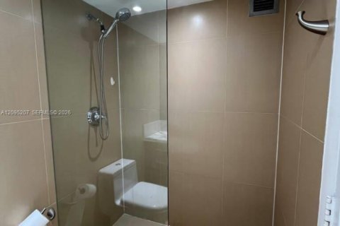 Copropriété à louer à Miami Beach, Floride: 1 chambre, 84.54 m2 № 2384709 - photo 13
