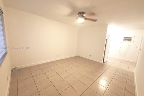 Appartement à louer à Dania Beach, Floride: 1 chambre, 58.16 m2 № 1921700 - photo 4