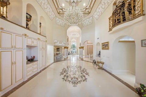 Casa en venta en Golden Beach, Florida, 7 dormitorios, 761.52 m2 № 2002443 - foto 11