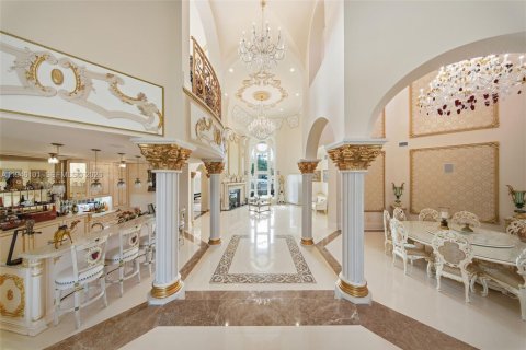 Casa en venta en Golden Beach, Florida, 7 dormitorios, 761.52 m2 № 2002443 - foto 12