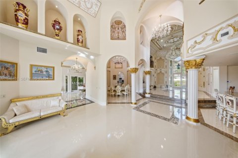 Casa en venta en Golden Beach, Florida, 7 dormitorios, 761.52 m2 № 2002443 - foto 20