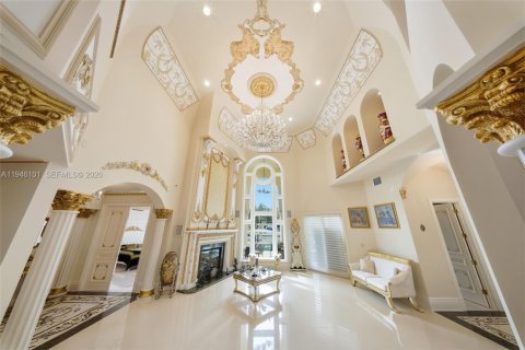 Casa en venta en Golden Beach, Florida, 7 dormitorios, 761.52 m2 № 2002443 - foto 14