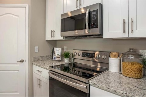 Casa en venta en Poinciana, Florida, 4 dormitorios, 192.49 m2 № 1563664 - foto 5