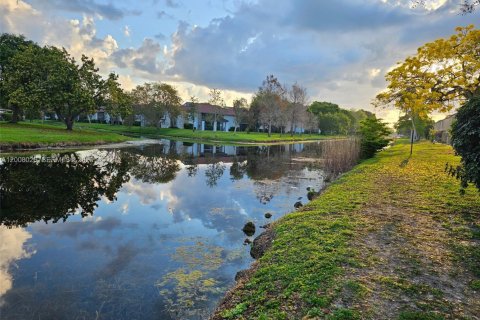 Touwnhouse à vendre à Plantation, Floride: 4 chambres, 193.24 m2 № 2170874 - photo 30
