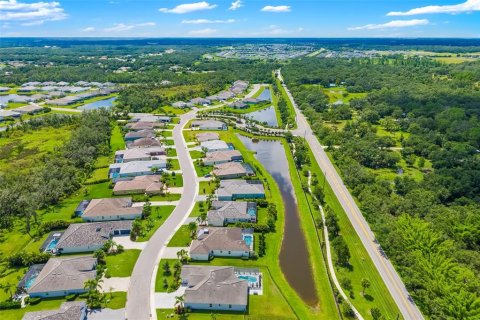 House in Parrish, Florida 4 bedrooms, 304.25 sq.m. № 1886056 - photo 9