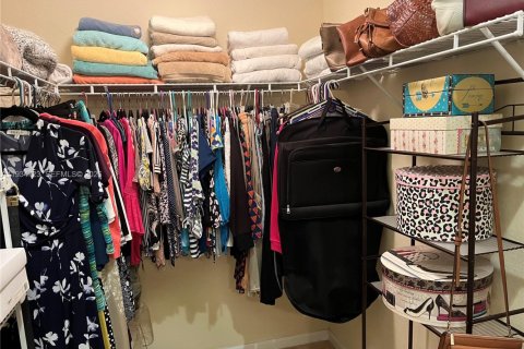 Condo in Pompano Beach, Florida, 3 bedrooms  № 2000261 - photo 25