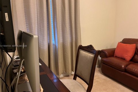 Condo in Pompano Beach, Florida, 3 bedrooms  № 2000261 - photo 18