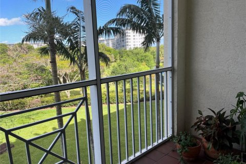 Condo in Pompano Beach, Florida, 3 bedrooms  № 2000261 - photo 7