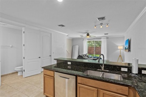 Touwnhouse à vendre à Oviedo, Floride: 3 chambres, 133.59 m2 № 1829258 - photo 7