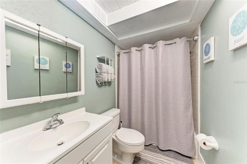 Condo in Bradenton, Florida, 2 bedrooms  № 1650289 - photo 25