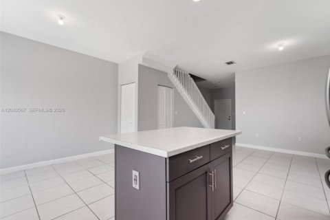 Touwnhouse à vendre à Homestead, Floride: 3 chambres, 123.37 m2 № 2087278 - photo 15