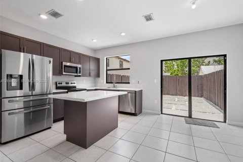 Touwnhouse à vendre à Homestead, Floride: 3 chambres, 123.37 m2 № 2087278 - photo 11