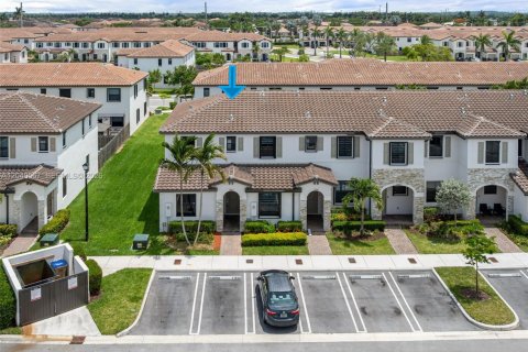Touwnhouse à vendre à Homestead, Floride: 3 chambres, 123.37 m2 № 2087278 - photo 9