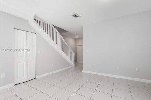 Touwnhouse à vendre à Homestead, Floride: 3 chambres, 123.37 m2 № 2087278 - photo 16