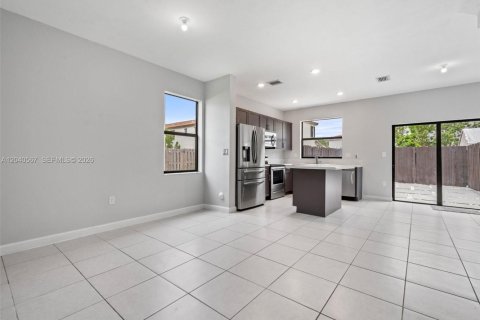 Touwnhouse à vendre à Homestead, Floride: 3 chambres, 123.37 m2 № 2087278 - photo 10