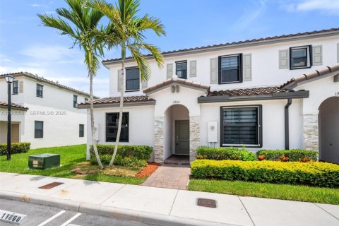 Touwnhouse à vendre à Homestead, Floride: 3 chambres, 123.37 m2 № 2087278 - photo 3