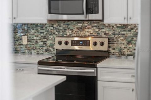 Casa en alquiler en Kissimmee, Florida, 4 dormitorios, 180.97 m2 № 1856200 - foto 17